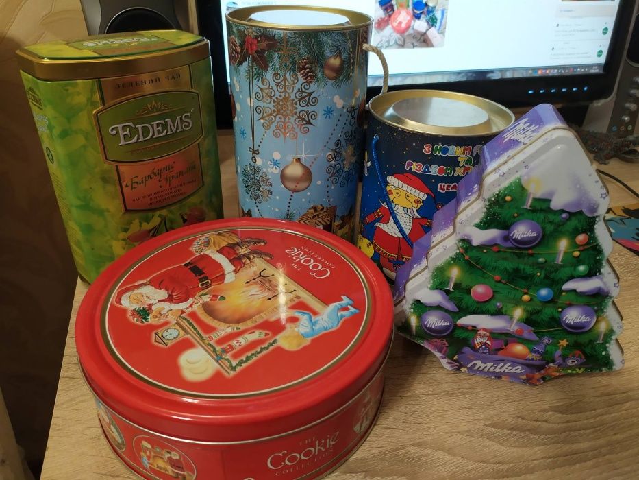 Статуетки, Металлические коробки. спаржки, стекляный декор