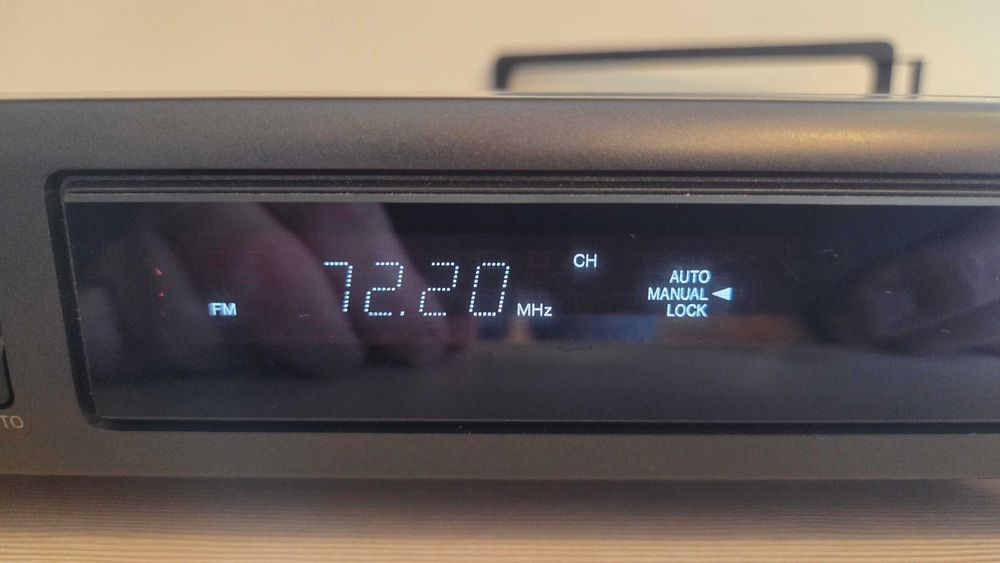 TECHNICS ST-GT350 cyfrowy tuner FM/LW/MW