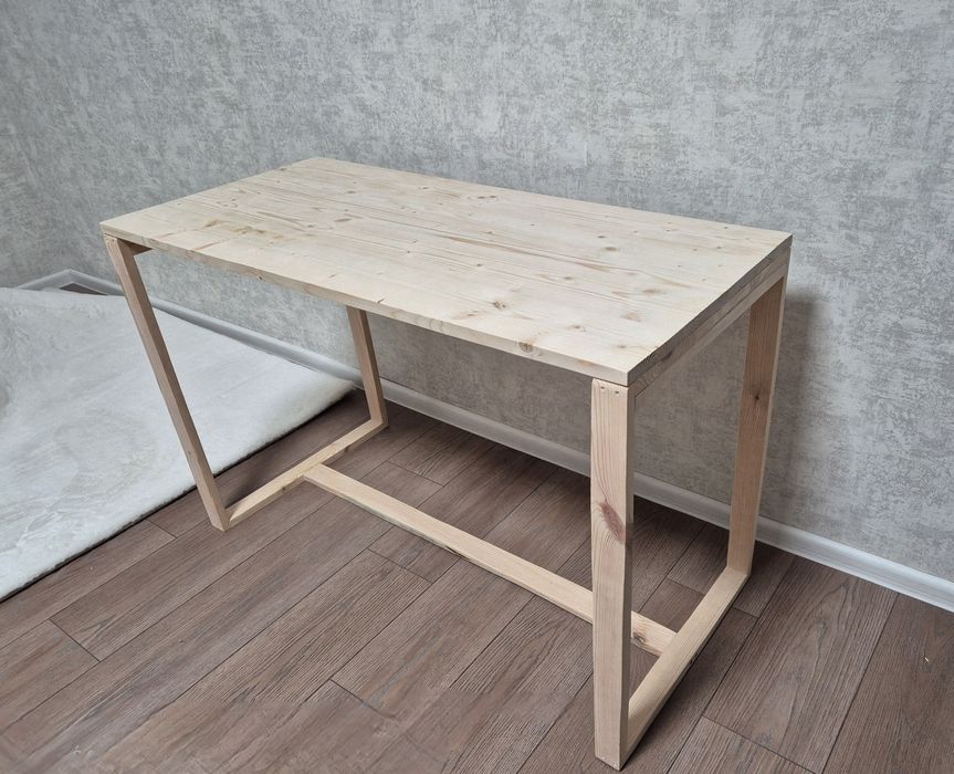 Cосновий стіл,  стиль лофт