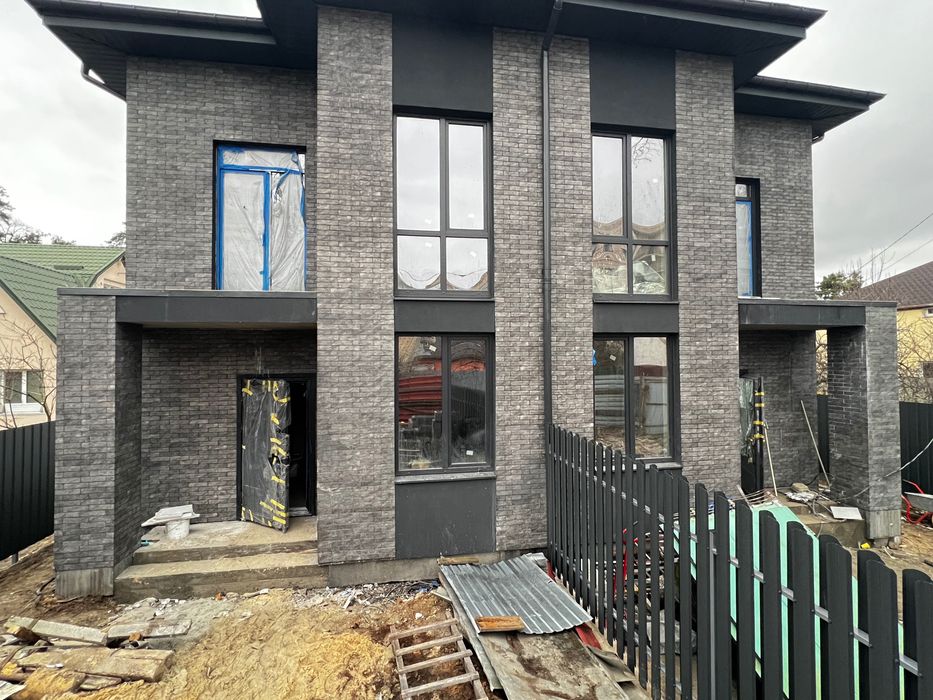 Сучасний ДУПЛЕКС в центрі міста, напроти парку Правика.