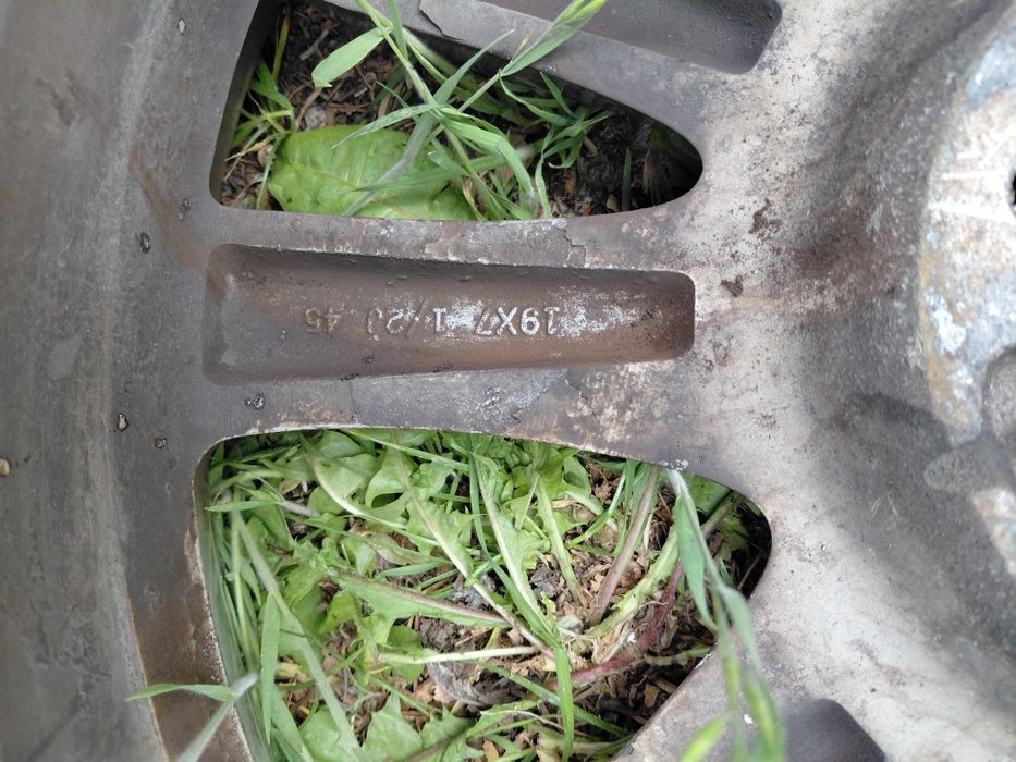 Alufelgi koła aluminiowe z oponami letnimi  225/45R19