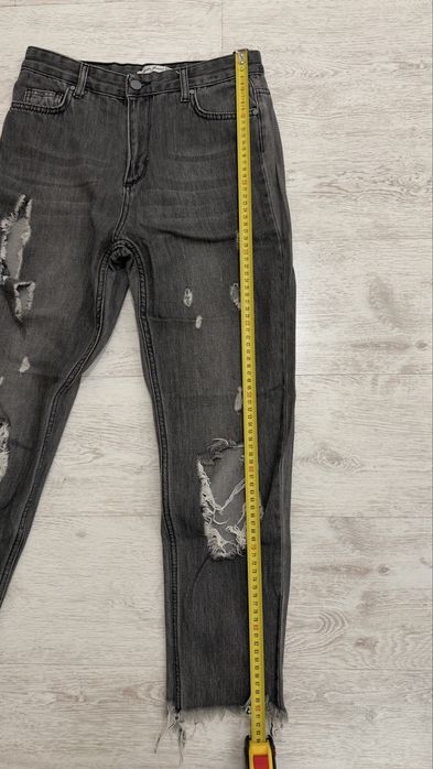 Жіночі джинси розмір s