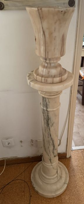 Coluna de marmore