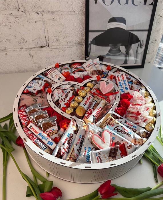 Подарунковий набір бокс з ведмедиком Тедді та цукерками