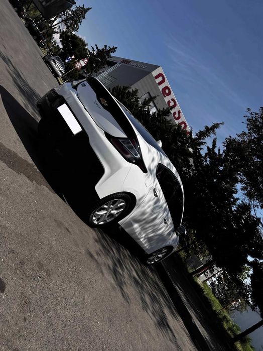 Chevrolet Volt 2016 гібрид плагін