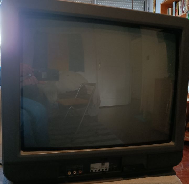 TELEVISÃO Sanyo (a cores)