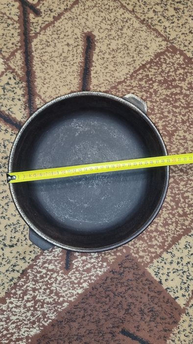 Сковорода чавунна