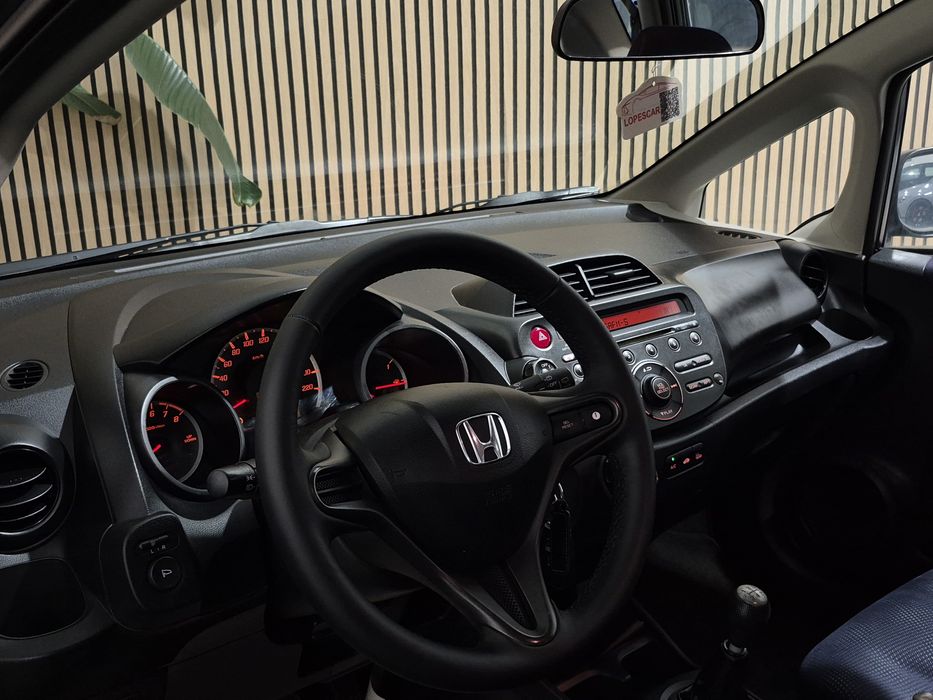 Honda Jazz 1.2 i-VTEC - 2013 | GARANTIA | NACIONAL