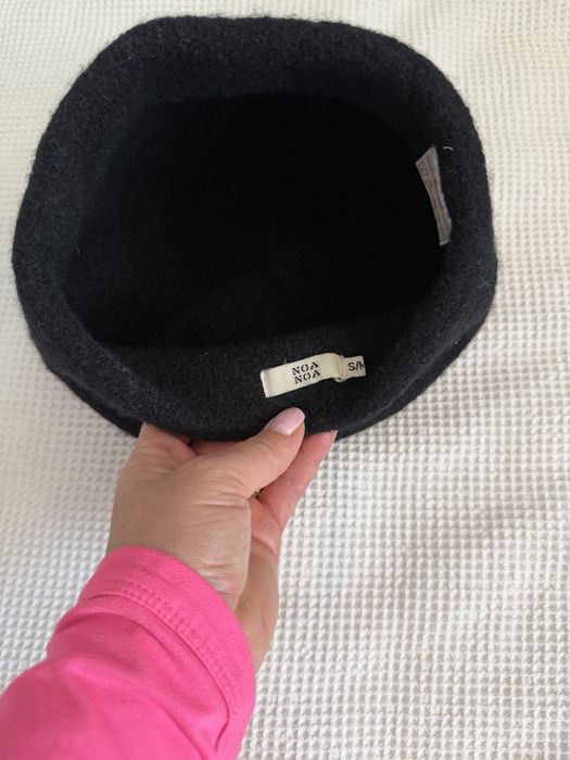 Czarny beret welna noa noa uniwersalny welna cieplo zima stan bdb