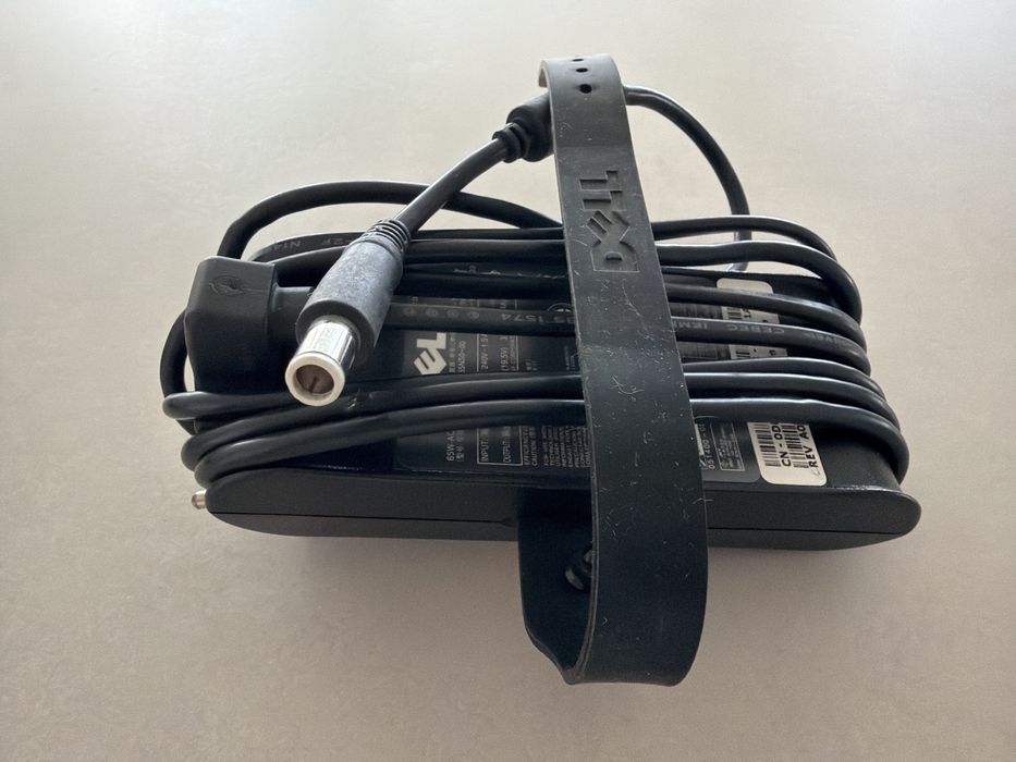 Lote / Carregadores para Portáteis (HP, Dell e Delta) – HP 90W Novo