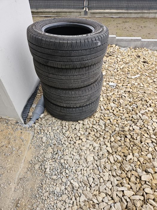 Goodyear 225/65R 16 C