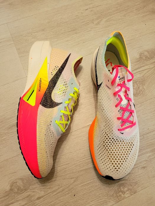 Кроссовки NIKE ZoomX Vaporfly NEXT % 3 нові original