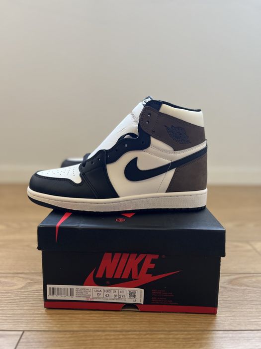 Air Jordan 1 Dark Mocha