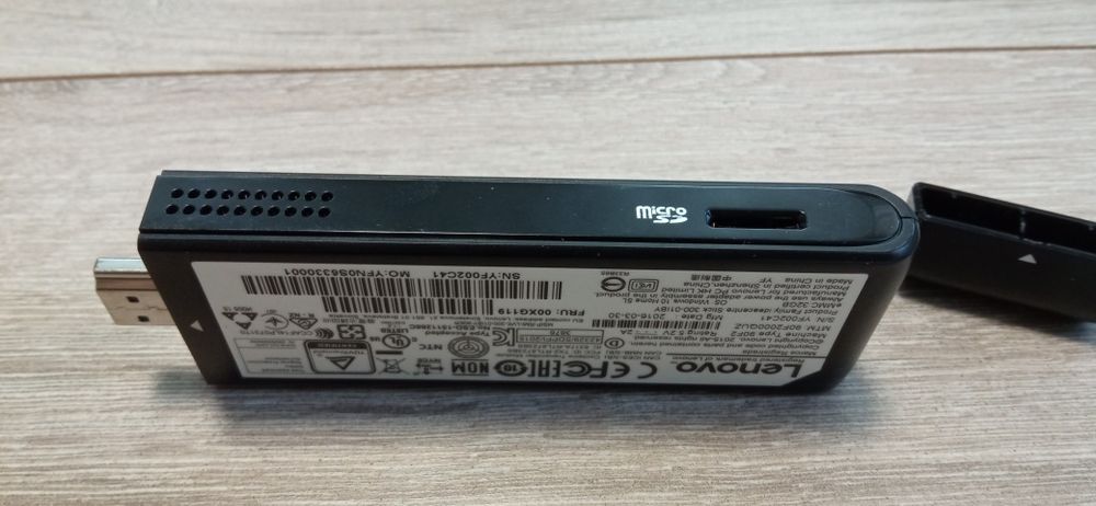Компьютер Lenovo ideacentre Stick 300