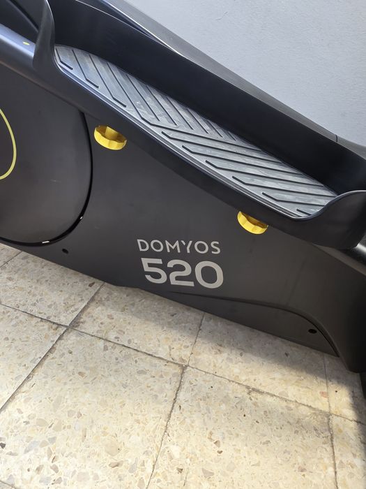 Elíptica Domyos 520