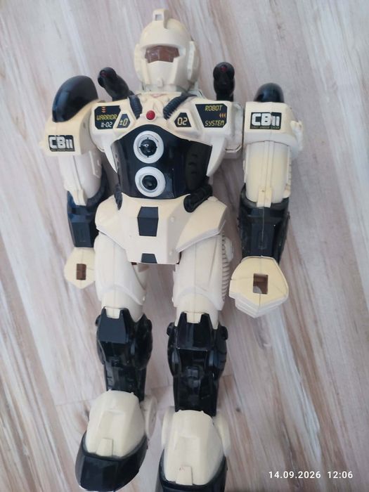 Robot zabawka dla dziecka