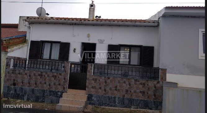 Moradia V2+1 situada em Jungeiros no Concelho de Aljustrel - Alentejo