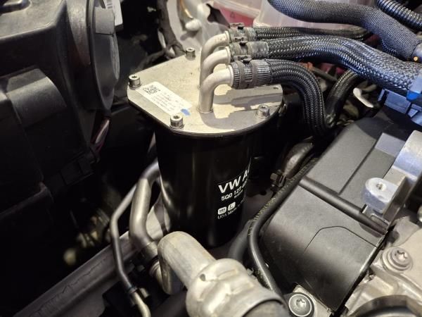 Corpo filtro gasóleo VOLKSWAGEN Caddy V Kombi (SBB, SBJ)