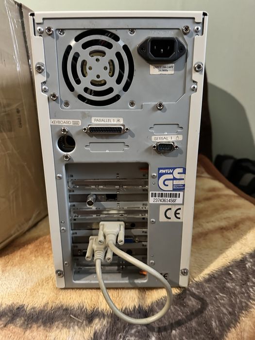 Sprzedam komputer retro z 3dfx voodoo 1