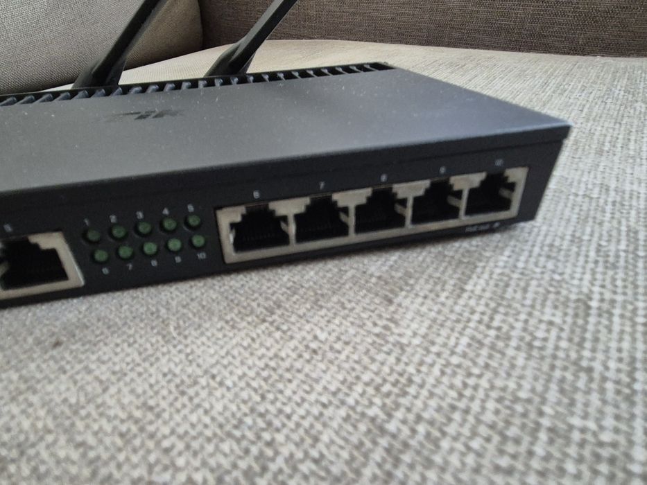 Роутер MikroTik RB4011iGS+5HacQ2HnD-IN
