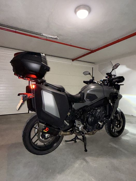 Yamaha Tracer 9 Pack Travel + Akrapovic