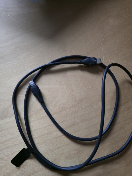 iPhone SE 2. generacji 64GB - 4 etui