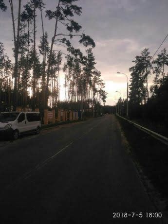 1 Земельна ділянка з ЛІСОМ в с. Мархалевка під  житлову забудову.