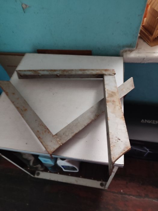 Продам крепление под навес с уголка 50  мм