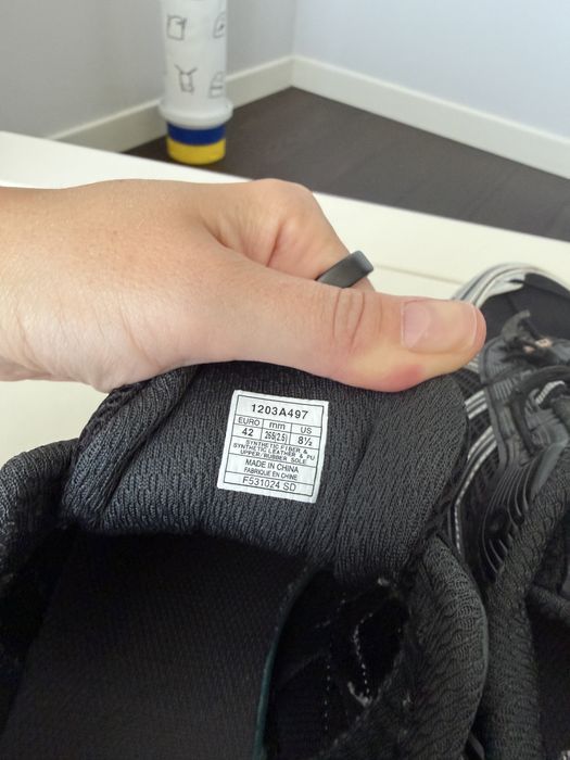 Кросівки чоловічі Asics