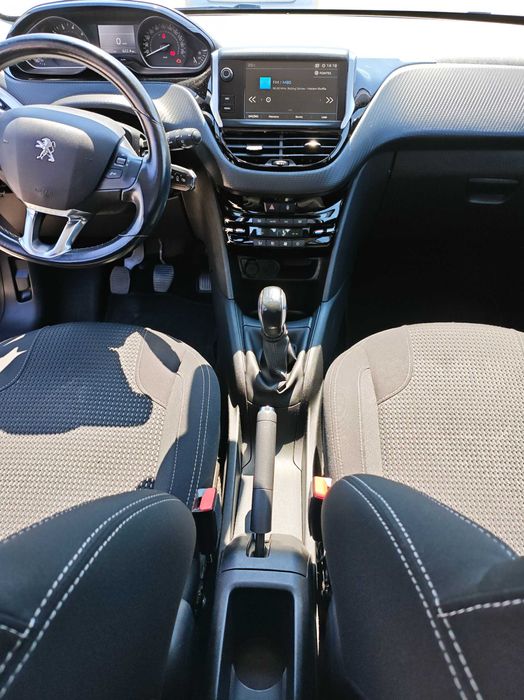 Peugeot 208 1.2   2018