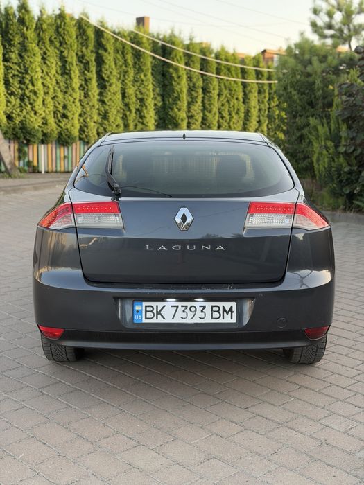 Renault Laguna III гарний стан, чудова техніка.