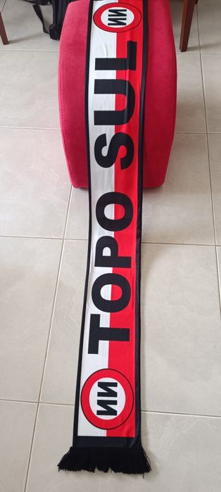 E Harper, bufanda NN/Torcida