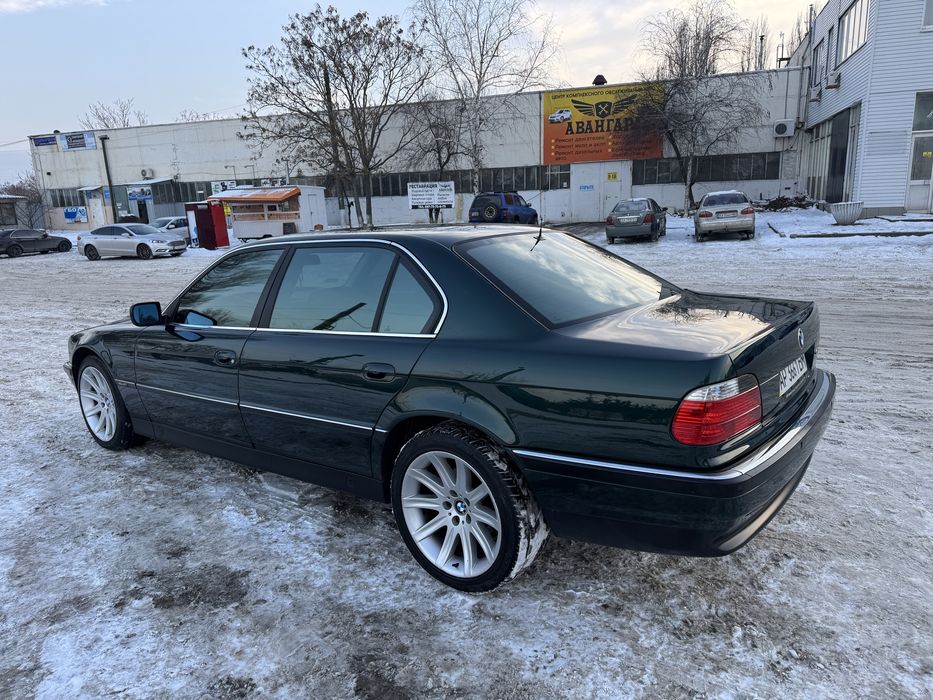 BMW E38Long 735i
