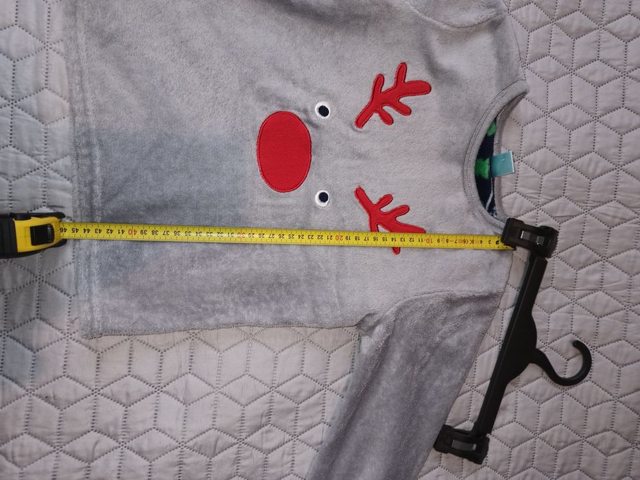 Piżama chłopięca świąteczna r.122/128 cm.