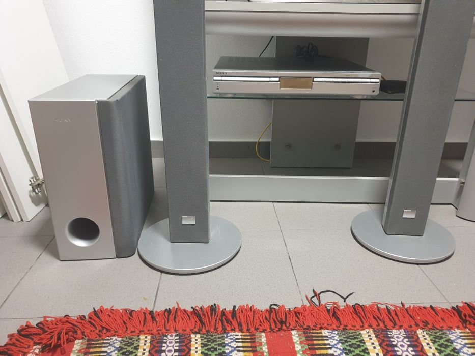 DVD SONY Home Theatre System DAV-SB200