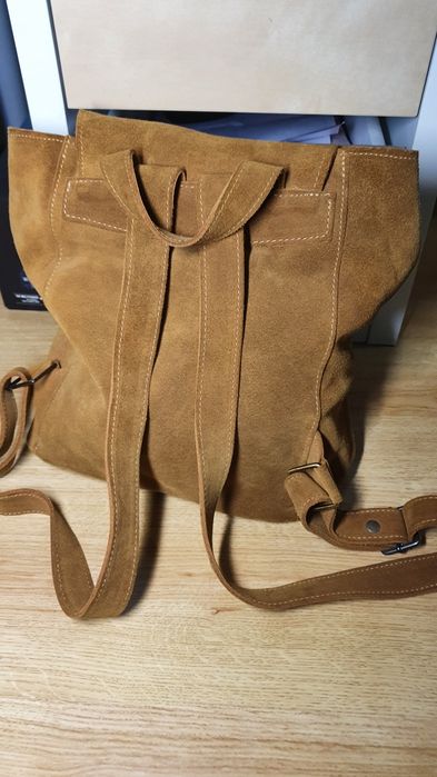 Mochila  Cubanas em camurça nova a estrear