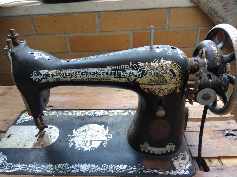 Máquina de costura Singer de 1929 por restauro