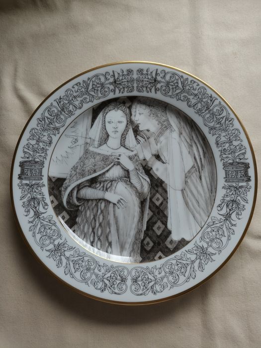 Pratos de coleção dos  quinze anos dos circulos de leitores