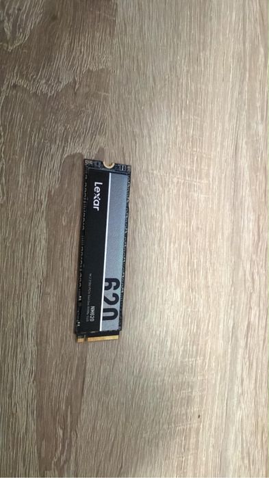Na sprzedaż Lexar NM620 2TB M.2  900 godzin jak nowy !