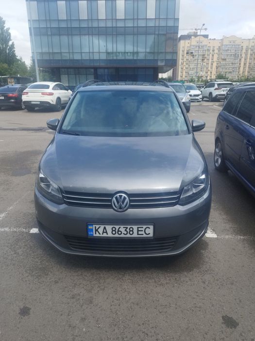 Сдам в Аренду автомобиль VW Touran 2017г ПОСУТОЧНО