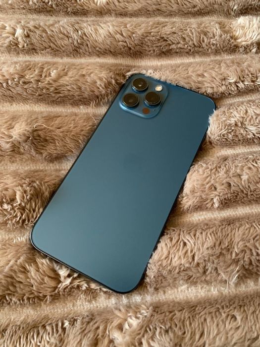 Продам iPhone 12 Pro Max на 256 ГБ