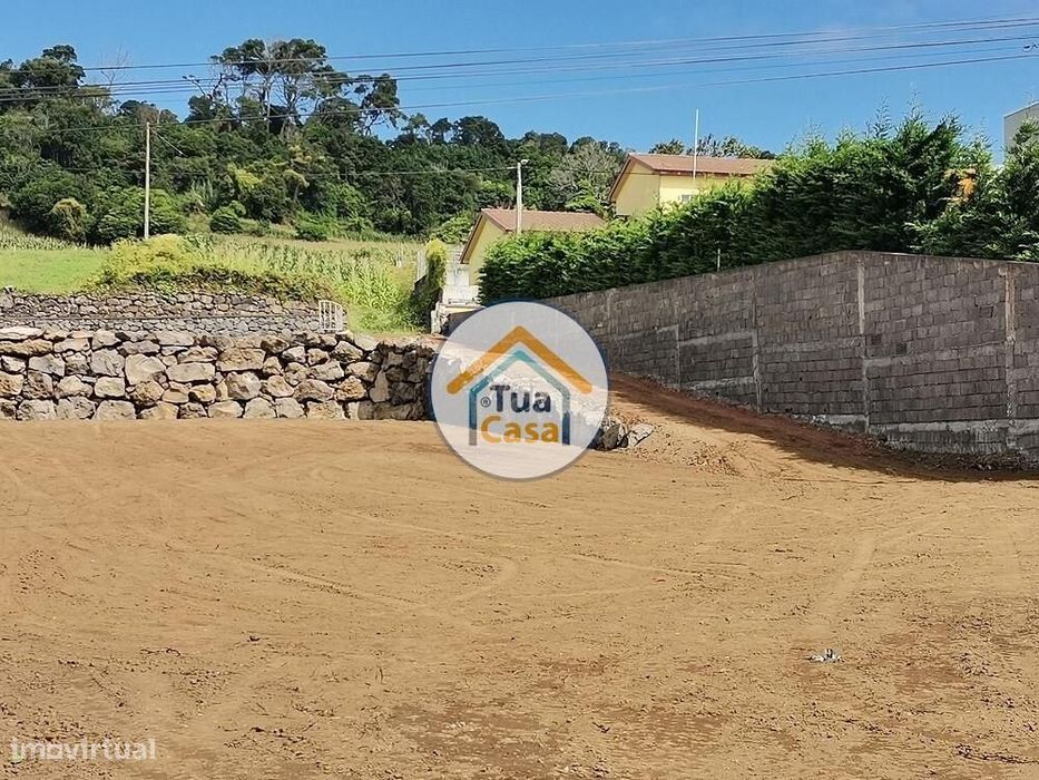 Terreno Urbano na Calheta