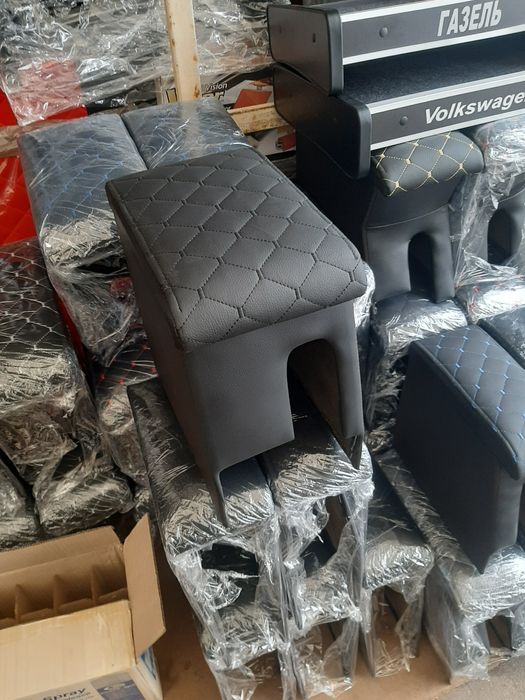 Подлокотник шкода а7