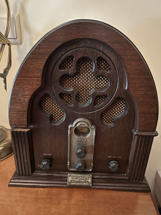 Radio antigo THOMAS