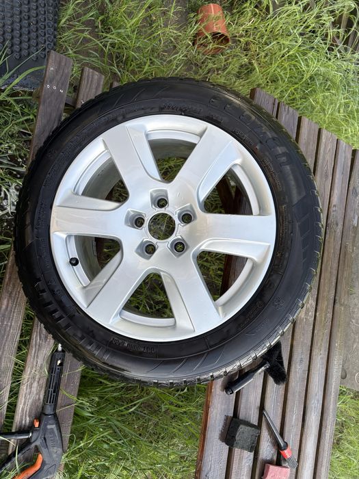 Felgi aluminiowe 17 cali Audi opony zimowe