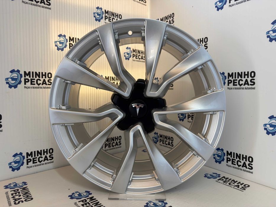 Jantes Look Tesla Model S em 19 (5x114.3) Silver
