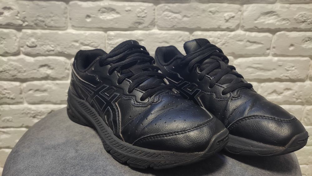 Кроссовки Asics 34 размер 22,5 см