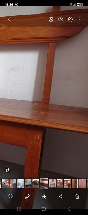 Banco Rústico antigo de madeira pintada. Peça unica.