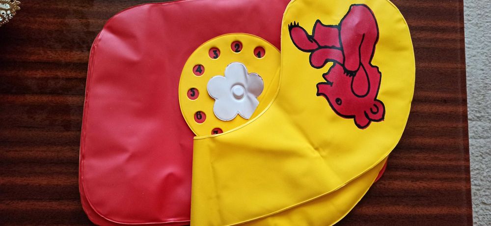 Игрушка телефон надувной детский