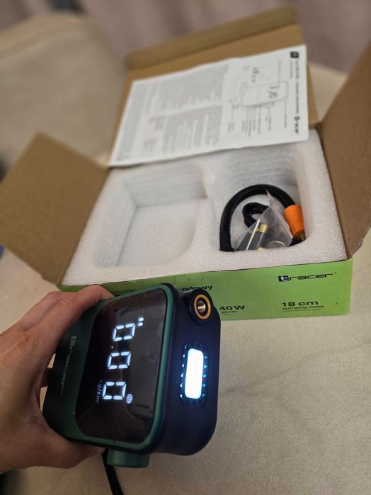 Kompresor tracer lampka LED pompka rowerowa powerbank